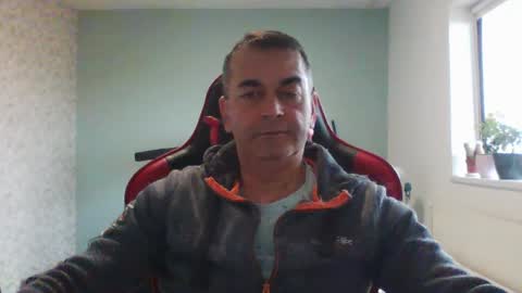 Snapshot of wxdj chatting on February 16, 2025, 9:48 am RealBoy online show from February 16, 2025, 9:48 am