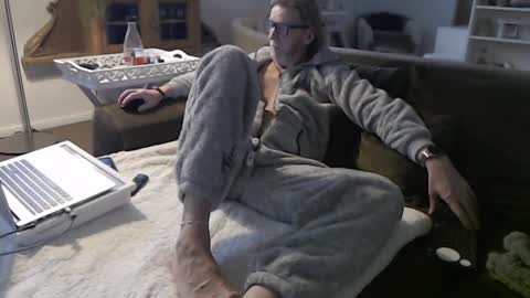 WyattEarp64 online show from January 5, 2025, 1:36 pm