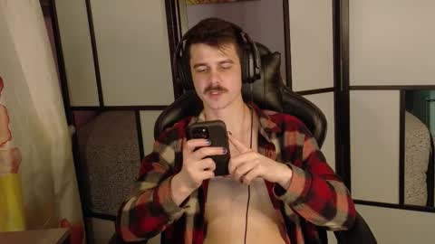 Snapshot of wyattfans_ chatting on February 7, 2026, 9:35 am Wyatt online show from February 7, 2026, 9:35 am