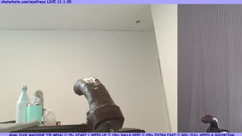 Wyn online show from November 1, 2025, 11:01 am