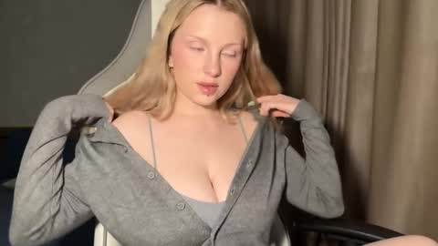 eva online show from November 29, 2025, 3:59 pm