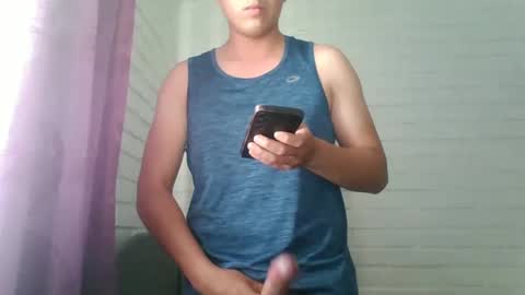 x_andrescam online show from March 4, 2025, 9:32 pm