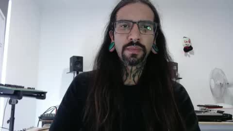 Snapshot of x_dr4ma_x chatting on April 12, 2026, 4:28 am xdramax online show from April 12, 2026, 4:28 am