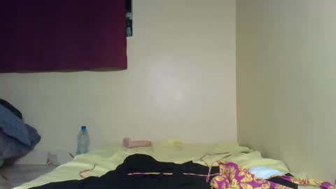 X melanine online show from November 16, 2025, 12:16 am