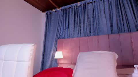 x_milu online show from February 17, 2025, 7:53 pm