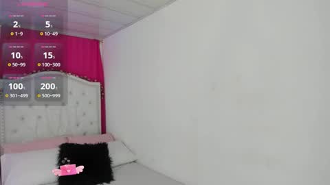 xaanderGrey online show from November 14, 2025, 7:12 pm