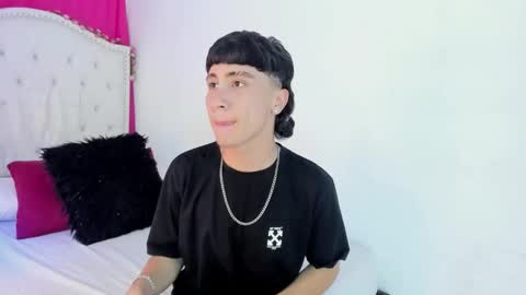 xaanderGrey online show from December 5, 2025, 7:21 pm