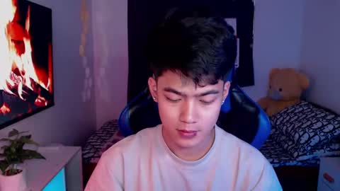 Snapshot of xaldrian_destroyer chatting on March 11, 2025, 12:22 am Prince Aldrian online show from March 11, 2025, 12:22 am