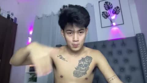 Snapshot of xaldrian_destroyer chatting on February 5, 2026, 5:17 pm Prince Aldrian online show from February 5, 2026, 5:17 pm