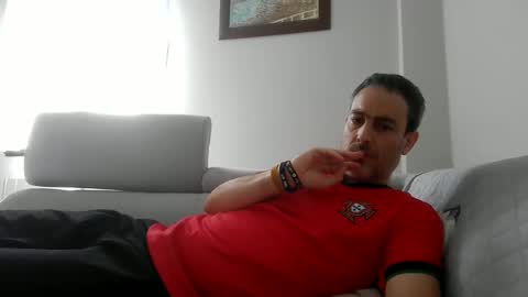 xalegarmax online show from April 8, 2026, 1:11 pm