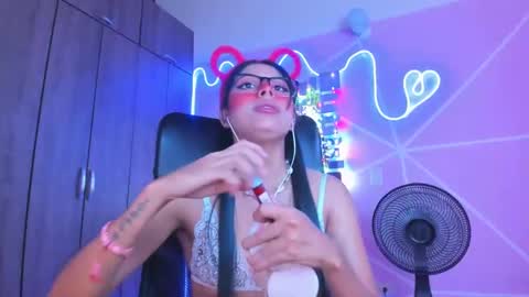 XALLYSONX online show from February 4, 2025, 5:34 pm