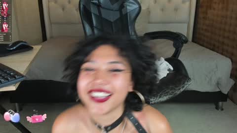 Snapshot of xamixa chatting on January 15, 2025, 11:51 pm xami online show from January 15, 2025, 11:51 pm