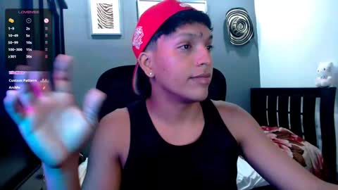 Snapshot of xander_bonnet1 chatting on January 21, 2025, 2:33 am Xander bonnet online show from January 21, 2025, 2:33 am