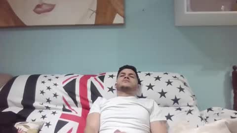 xanderdi online show from April 15, 2026, 9:59 pm