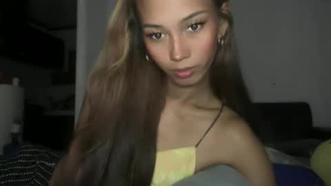 Cassandra online show from November 22, 2025, 8:52 pm