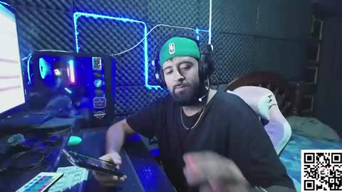 xandres2016 online show from April 19, 2026, 3:06 am