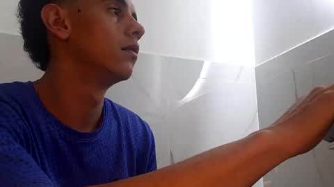 Snapshot of xandressex chatting on February 13, 2025, 4:00 am Andres online show from February 13, 2025, 4:00 am