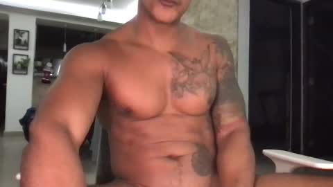 xavii31 online show from December 18, 2024, 1:37 am