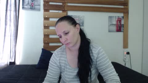 Snapshot of xbeachbabexx chatting on November 17, 2025, 1:06 pm Kelly online show from November 17, 2025, 1:06 pm