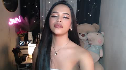 lorainne online show from December 6, 2024, 4:17 pm