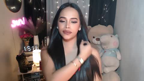 lorainne online show from December 7, 2024, 3:19 pm