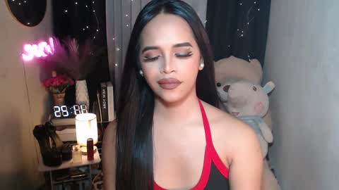 lorainne online show from December 8, 2024, 3:24 pm