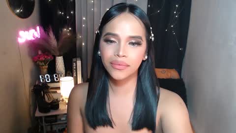 lorainne online show from December 20, 2024, 1:22 pm