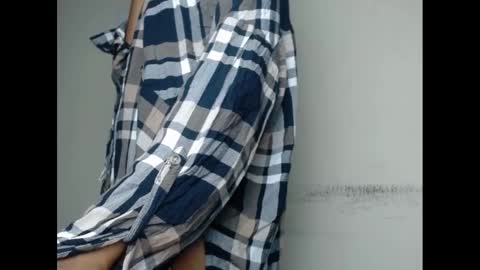 Snapshot of xcreamypussy chatting on December 27, 2024, 5:42 am xcreamypussy online show from December 27, 2024, 5:42 am