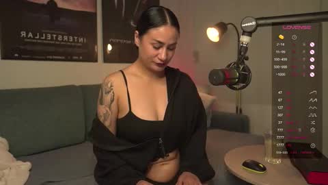 Snapshot of xcummingxsoonx chatting on September 25, 2025, 5:49 pm MIRA online show from September 25, 2025, 5:49 pm