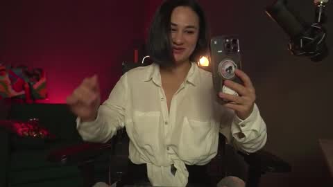 Snapshot of xcummingxsoonx chatting on November 17, 2025, 5:30 pm MIRA online show from November 17, 2025, 5:30 pm