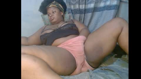 Snapshot of xcumxonxme chatting on January 13, 2025, 12:19 am xcumxonxme online show from January 13, 2025, 12:19 am