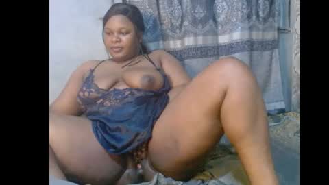 Snapshot of xcumxonxme chatting on January 18, 2025, 9:45 am xcumxonxme online show from January 18, 2025, 9:45 am