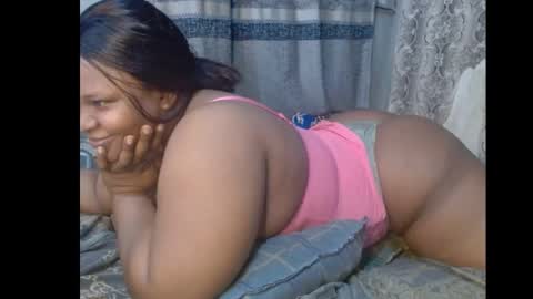 Snapshot of xcumxonxme chatting on January 22, 2025, 9:57 am xcumxonxme online show from January 22, 2025, 9:57 am