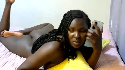 xeenah online show from May 21, 2026, 8:27 pm