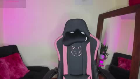 Kanae. online show from December 18, 2025, 2:06 am