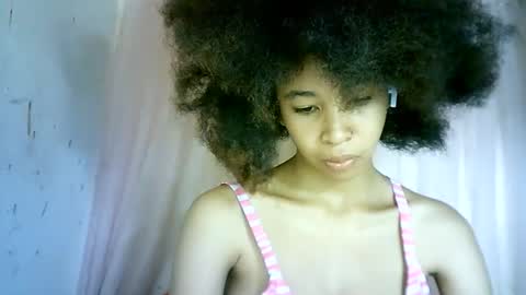 xenna610827 online show from March 2, 2025, 4:10 pm