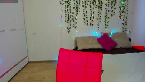 Snapshot of xeva_angelx chatting on March 6, 2025, 3:57 am Xeva Angels online show from March 6, 2025, 3:57 am