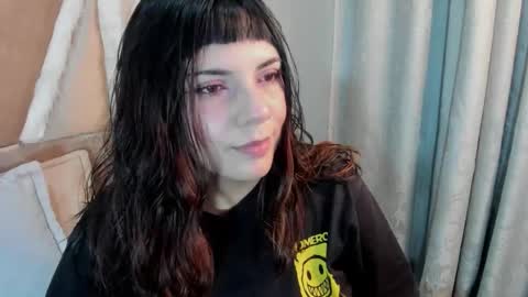 hinata  online show from September 30, 2025, 11:32 pm