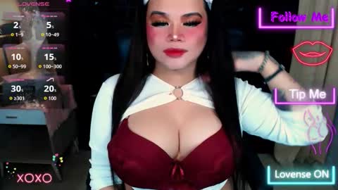 xHUGECOCKTILLCUMX online show from November 9, 2025, 4:38 pm