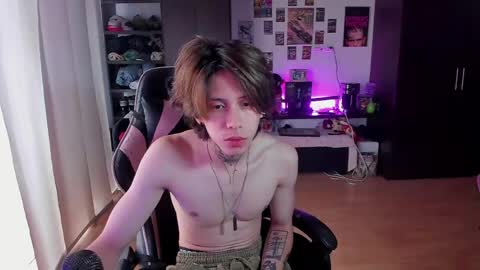 Snapshot of xice_boy chatting on April 16, 2026, 9:50 pm xIce Boy online show from April 16, 2026, 9:50 pm