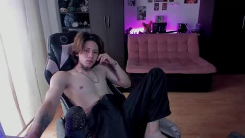 Snapshot of xice_boy chatting on May 11, 2026, 6:05 pm xIce Boy online show from May 11, 2026, 6:05 pm