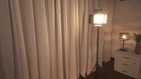 Snapshot of ximena_cortez3 chatting on November 13, 2025, 12:31 am Ximena cortez online show from November 13, 2025, 12:31 am