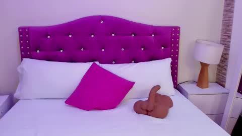 Xime  online show from October 27, 2025, 1:09 am