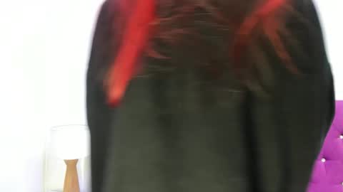 Xime  online show from November 12, 2025, 3:07 am