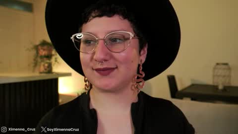 Snapshot of ximenna_cruz_ chatting on September 14, 2025, 11:26 pm Xime Independent Artist online show from September 14, 2025, 11:26 pm