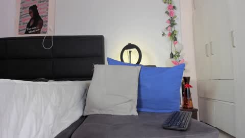 ximtia online show from January 28, 2025, 12:43 pm