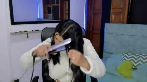 Snapshot of xina_black chatting on January 13, 2026, 3:12 am Xina Black online show from January 13, 2026, 3:12 am