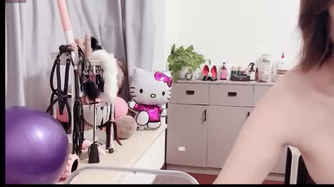 xinbao799322 online show from December 18, 2025, 2:12 pm