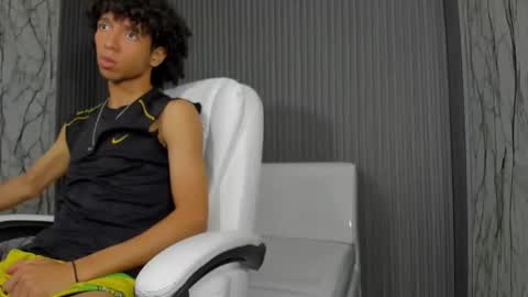 xion_ez online show from November 4, 2025, 9:03 pm