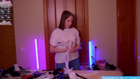 Snapshot of xlanabunny chatting on January 24, 2025, 11:48 am xlanabunny online show from January 24, 2025, 11:48 am